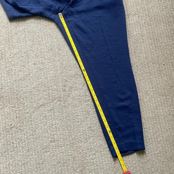 RW & Co Cropped Mid-Rise Trousers/Pant ,true navy size 14. - Picture 8 of 10